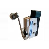 Фото микровыключателя D4MC-2000